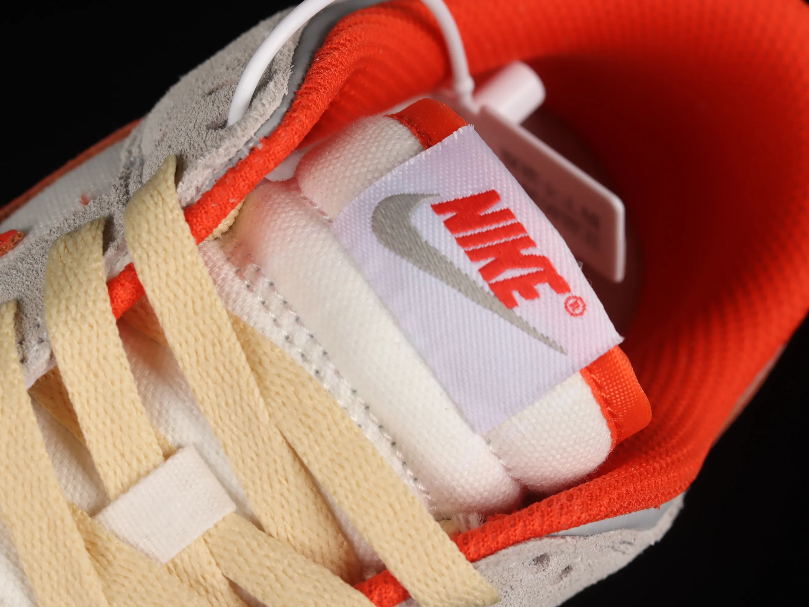 All Categories Nk SB Dunk Series Nk SB Dunk Low Low-top sneakers Cost-effective version Nk Dunk Low 85 "Athletic Department" First year gray and red color SB low-top sports and leisure sneakers FJ5429-133